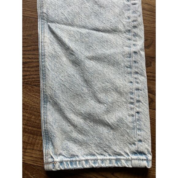 American Eagle Womens 0R Light Wash High-Rise Relaxed Thigh 90's Straight Jean - Picture 7 of 16